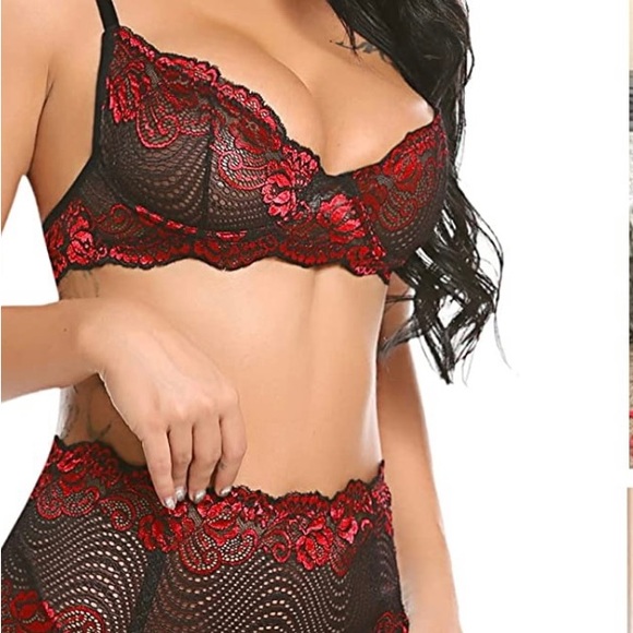 Avidlove Lingerie Set Size Large - Picture 4 of 15